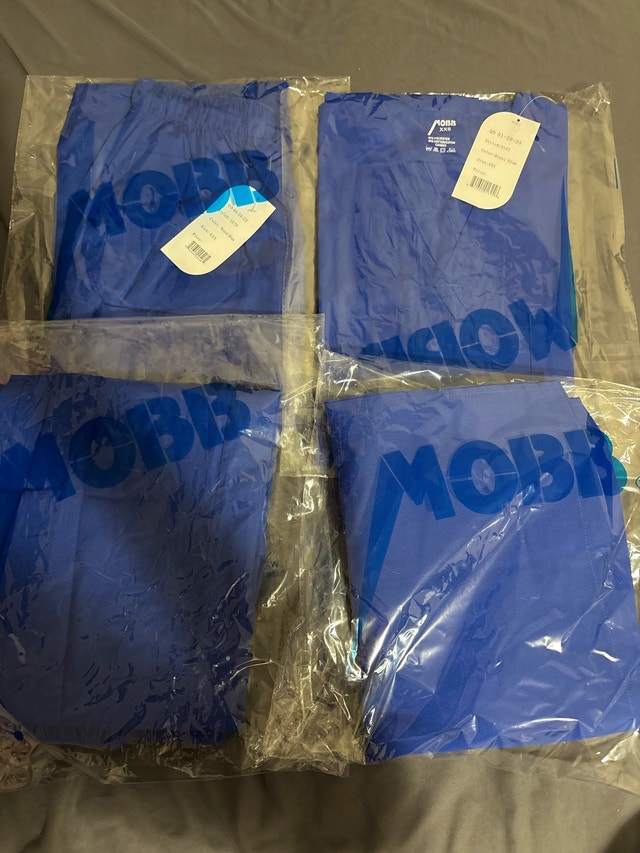 Brand New MOBB Scrubs – XXS Navy Blue (2 Sets, Never Worn!) - photo 5