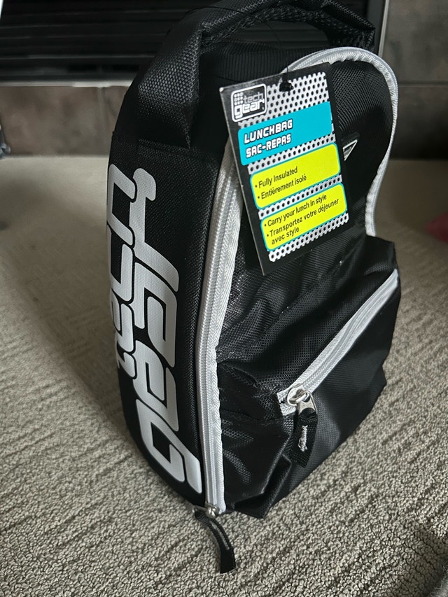 Brand New Tech Gear Lunch Locker Bag - photo 2