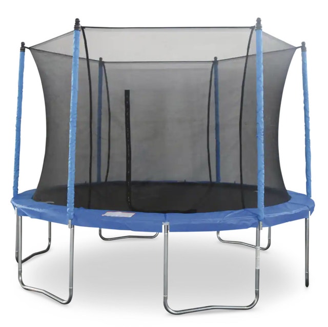 Trampoline with Water Mist Sprayer and Safety Net - photo 2