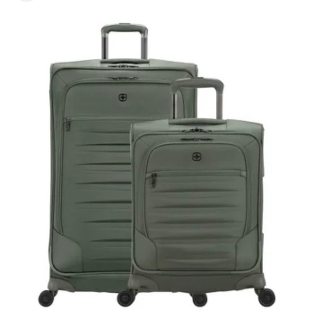 Brand New Swiss Gear Opulence Spinner Luggage Set