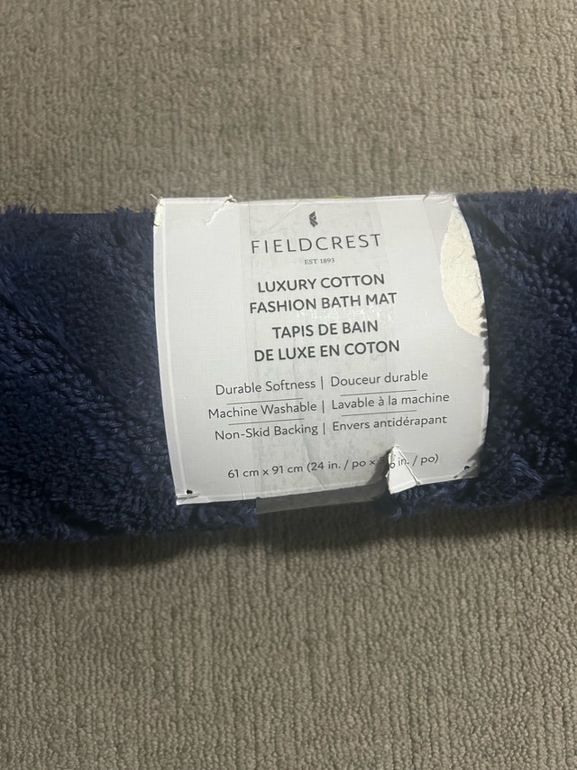 Brand New Fieldcrest Luxury Cotton Bath Mat - Navy Blue