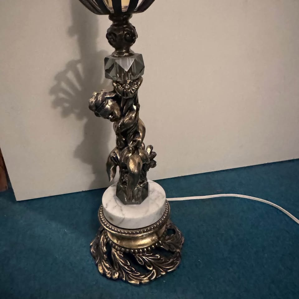 Cherub table lamp - photo 2