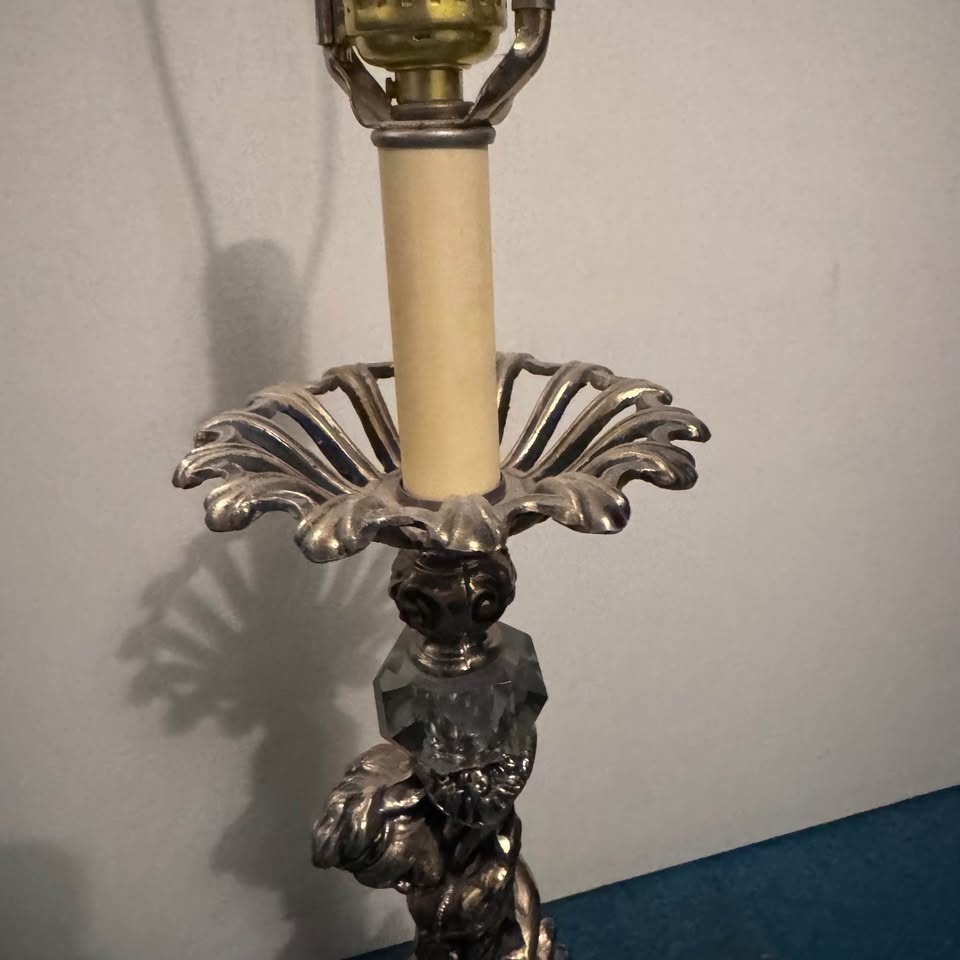 Cherub table lamp - photo 4