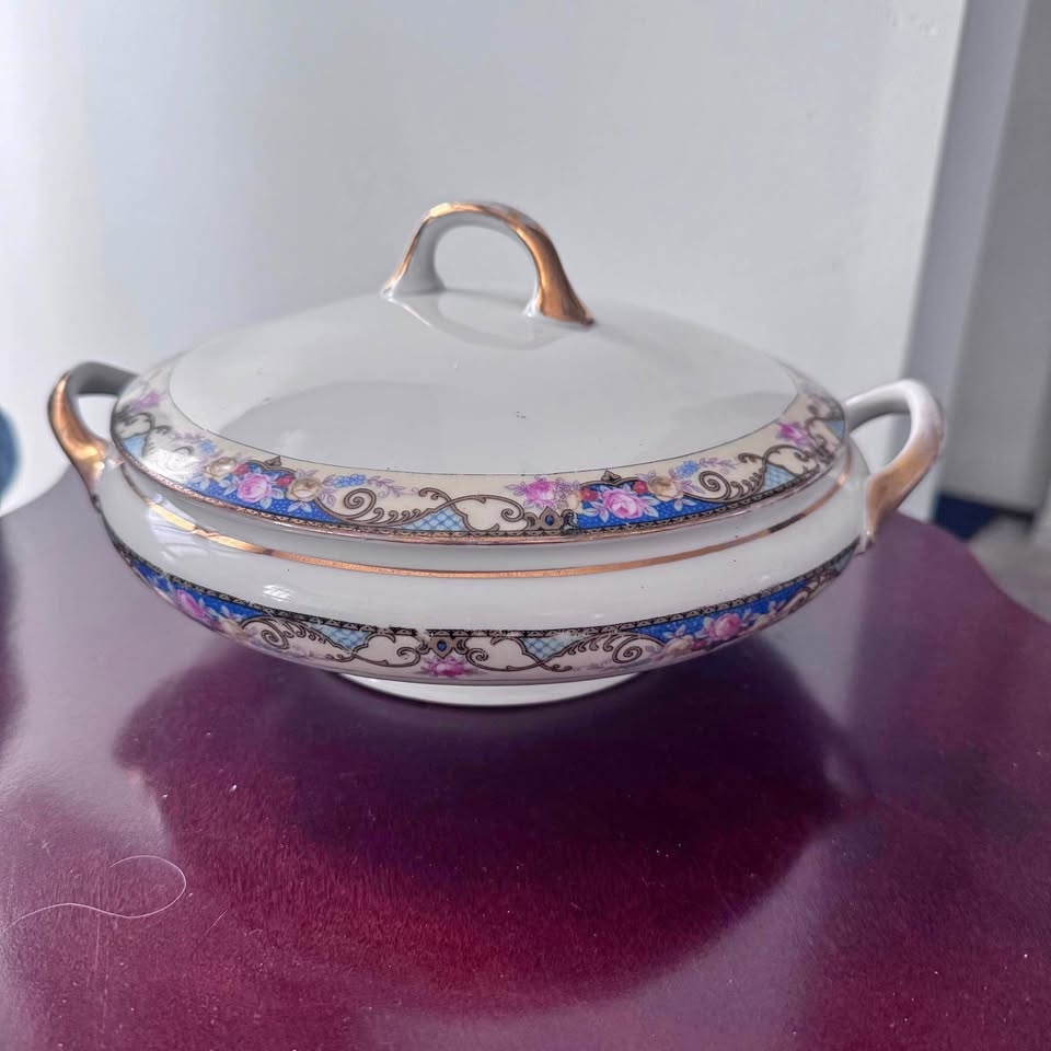 Vintage JS Maier Round Covered Vegetable Bowl: Floral Dinnerware
