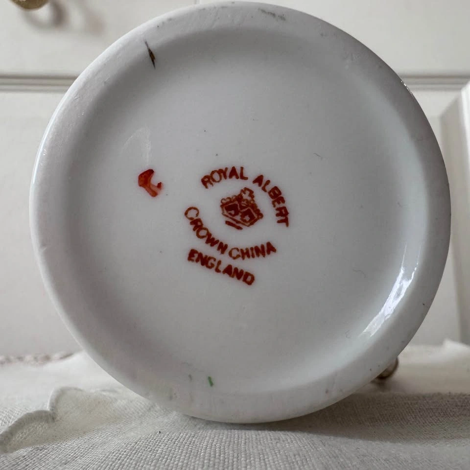 Royal Albert "Imari" Style Creamer - photo 4