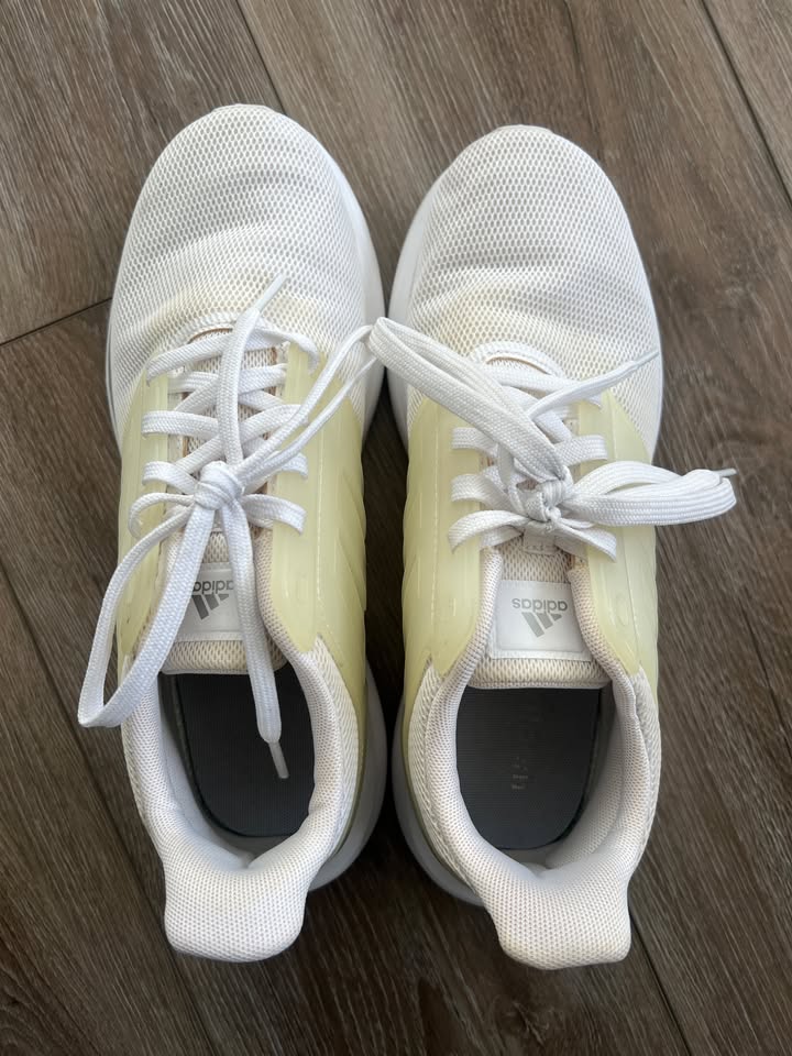 Women's Adidas White Running Shoe - photo 2