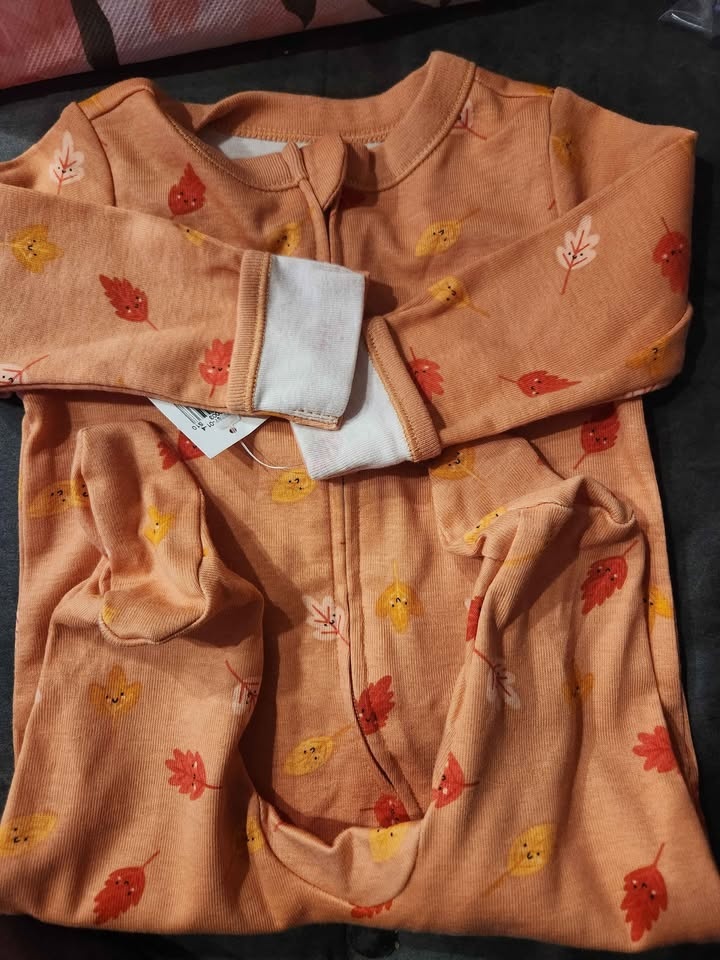 Baby Bodysuits & Sleepers - photo 3