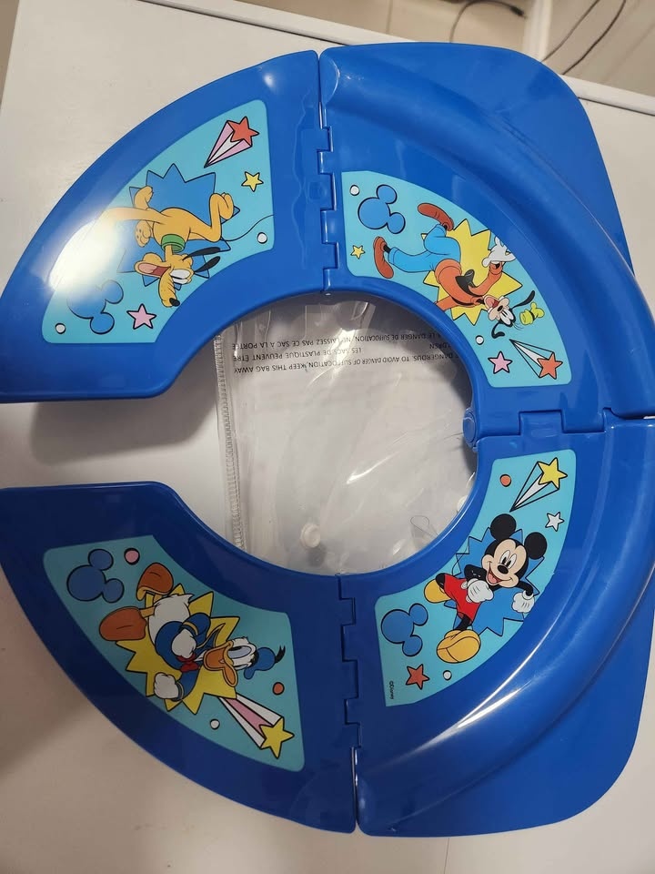 Disney Mickey Mouse Foldable Potty Training Seat - photo 2