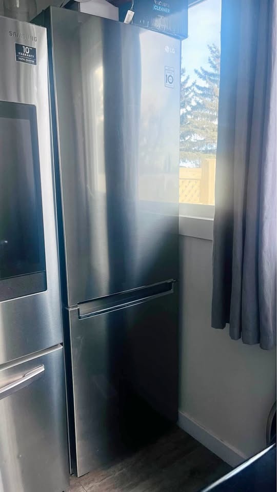 BRAND NEW LG Stainless Steel Fridge