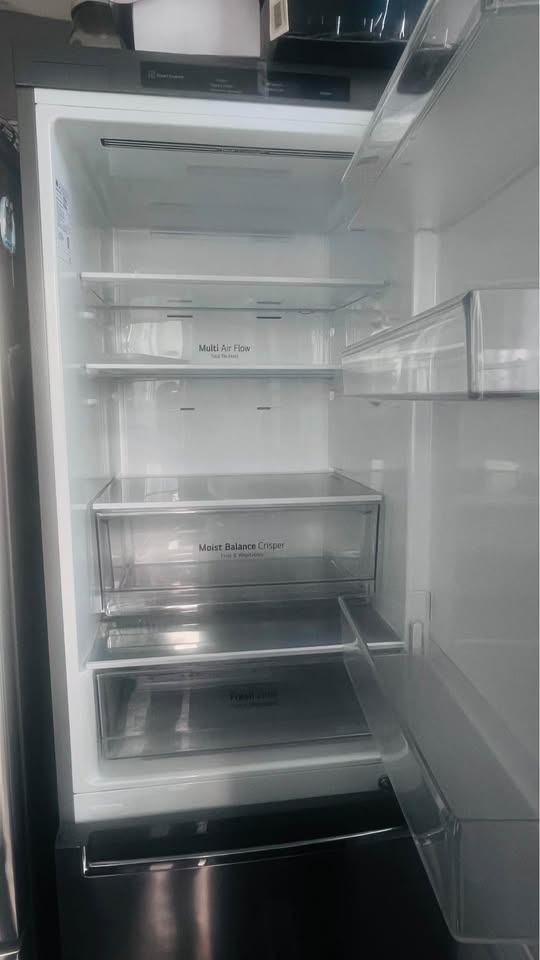 BRAND NEW LG Stainless Steel Fridge - photo 2