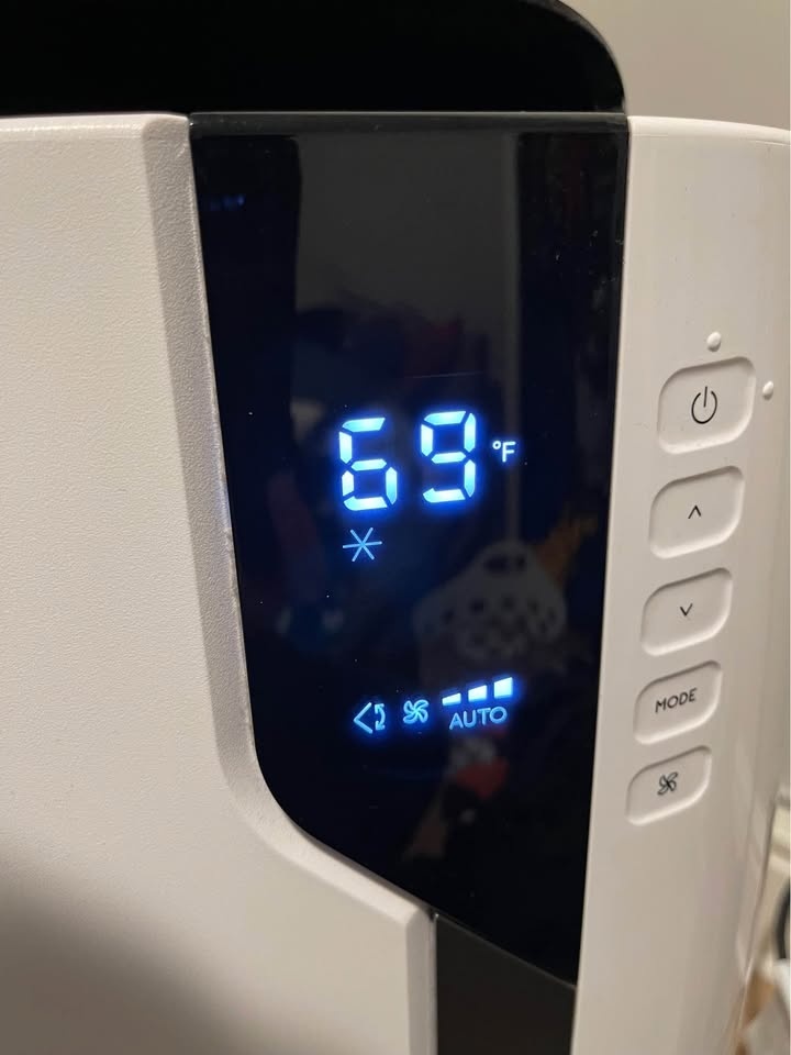 DeLonghi portable AC. 12000 BTU - photo 2