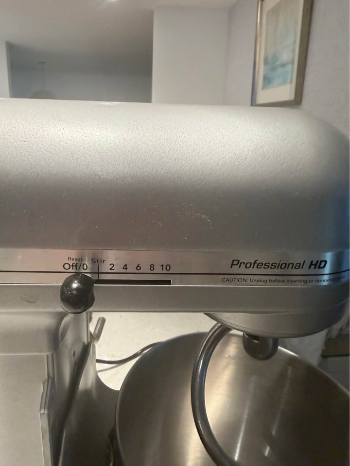 KitchenAid Professional HD Stand Mixer – Bowl Lift – Excellent C - photo 3