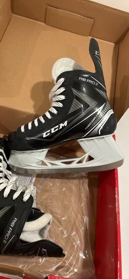 CCM Ribcor 5 Rib Pro 2 Hockey Skates US 7 / Shoe 8.5 - photo 4