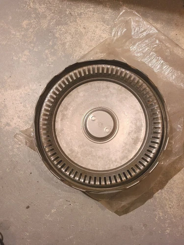 Vintage Chevrolet Hubcaps - Set of 4 - photo 5
