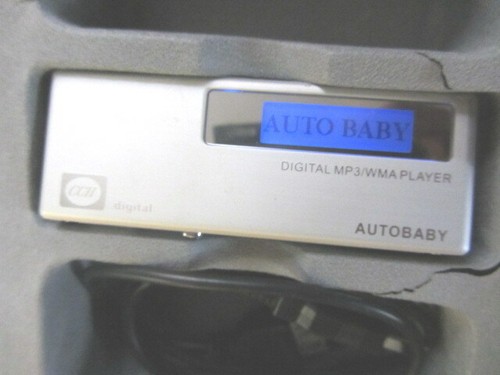 LECTEUR MP3 PLAYER FM Transmitter Bundled w/ original box- Works - photo 4