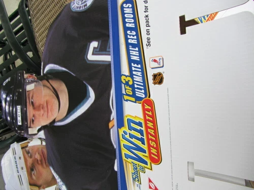 NIB NHLPA 5 Mini Standees Kraft Christie Player Cards 2001 - photo 5