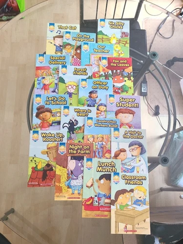 17 Just Right Leveled Readers Scholastic Books (A-C)
