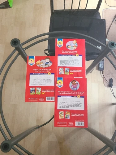 17 Just Right Leveled Readers Scholastic Books (A-C) - photo 2