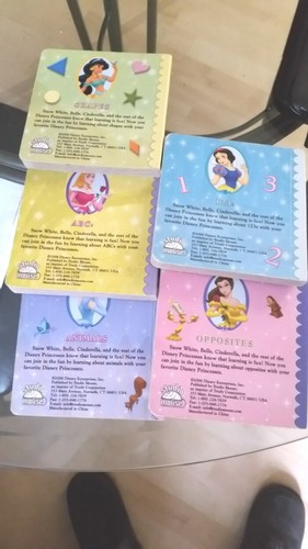 5 Vintage 1998 Barbie Disney Princess Mini Books - photo 2