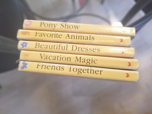5 Vintage 1998 Barbie Disney Princess Mini Books - photo 5