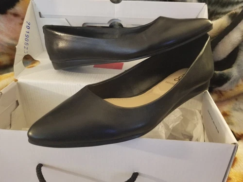 NEW Aldo Zareni-97 Black Leather Flats - Women's Size 6 - photo 2