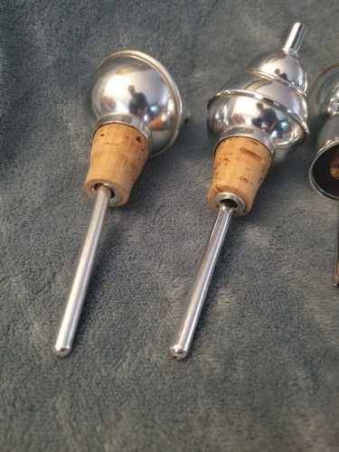 3 Vintage Liquor Bottle Pouring Spouts - photo 3