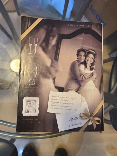 BRIDAL GUIDE JANUARY / FEBRUARY 2005 Magazine - photo 2