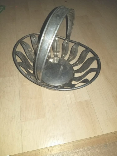 Vintage Oval Metal Fruit Basket w/ Handle