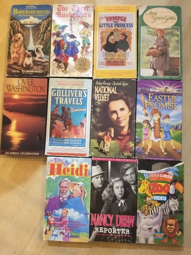 Lot of 11 VHS Children's Movies (Disney & More)