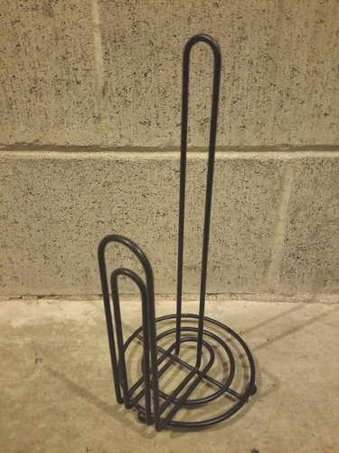 Black metal paper towel holder