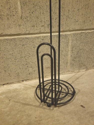 Black metal paper towel holder - photo 2