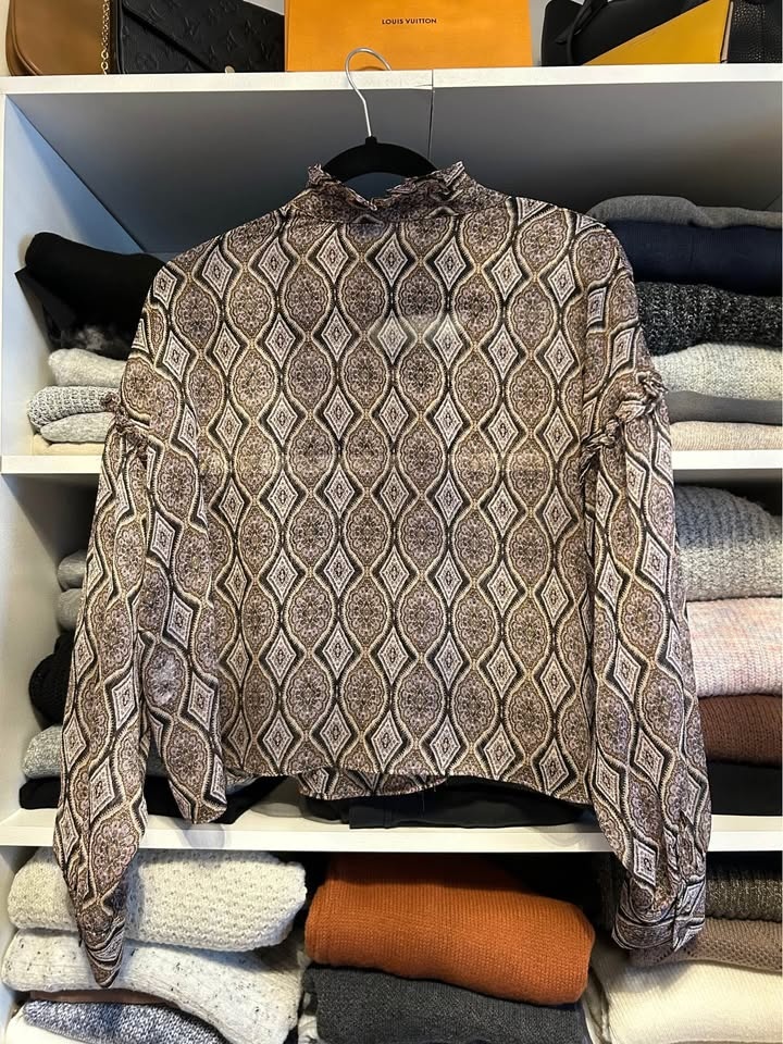 Zara Button up Shirt - photo 2