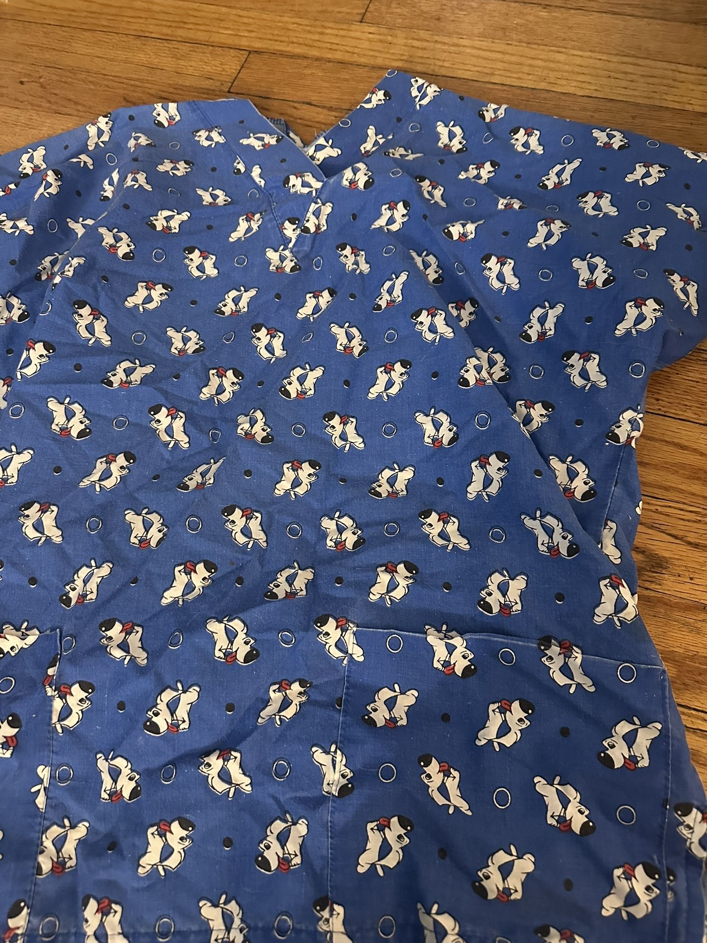 Women’s Small Scrub Top Small Dogs