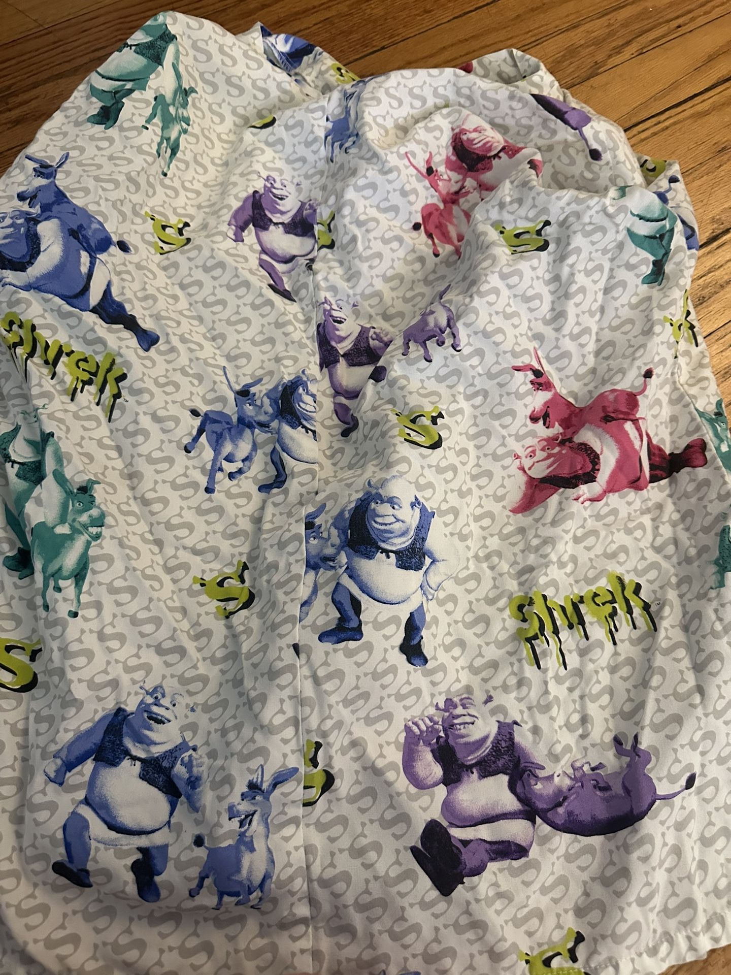 Women's Small Scrub Top Shrek