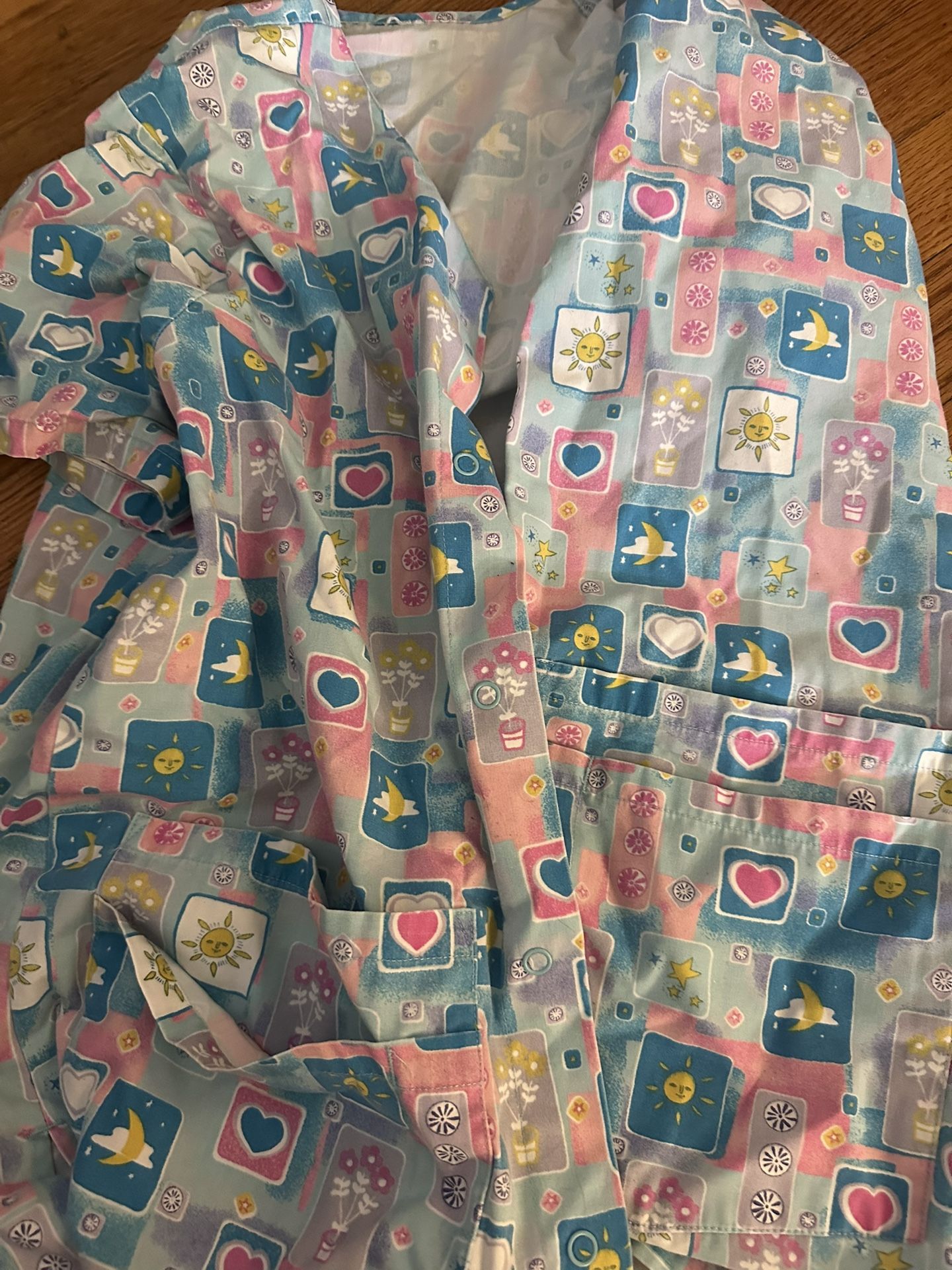 Women’s Scrub Top Small