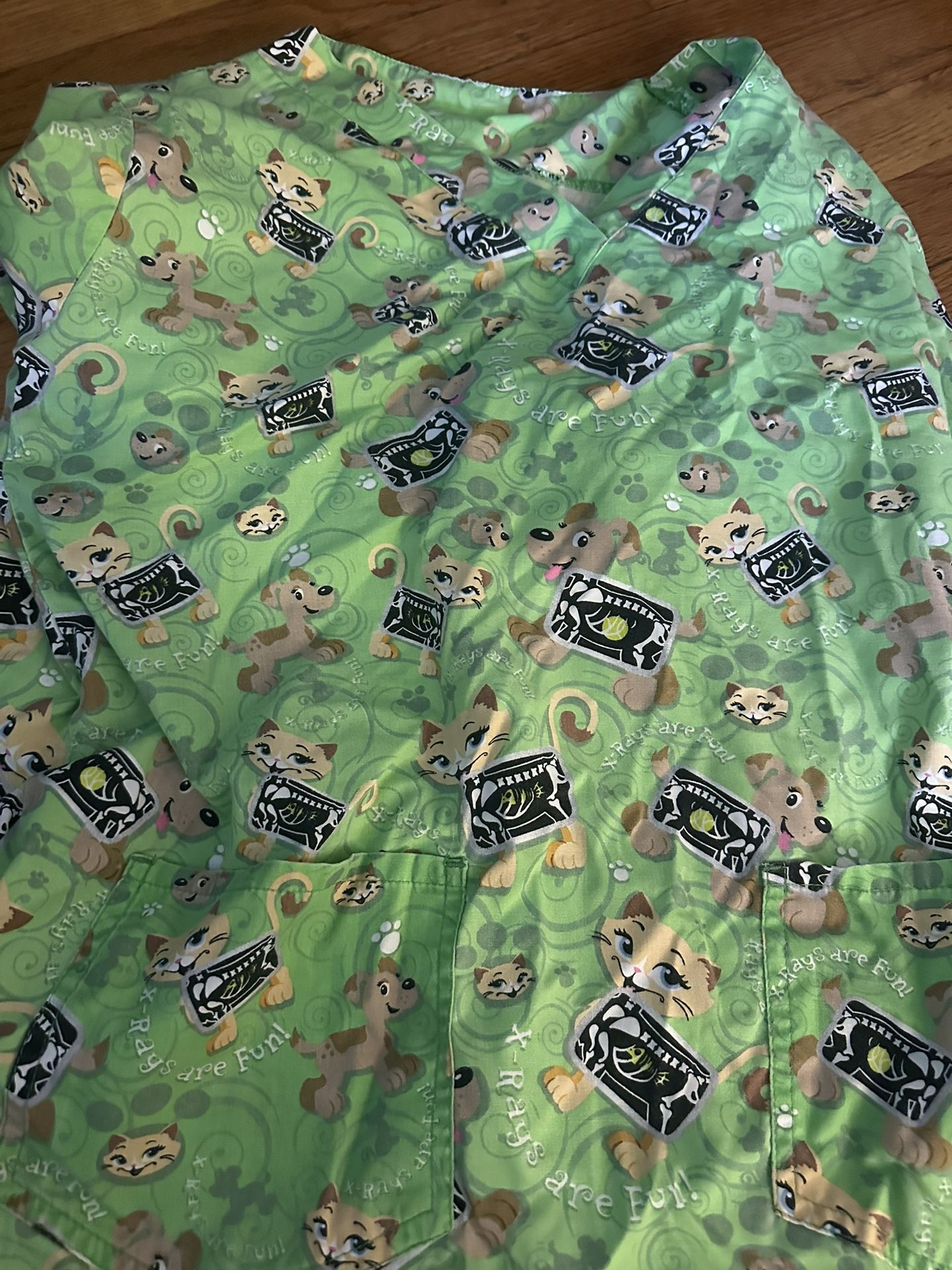 Women's Scrub Top - Small - Cats & Dogs X-ray Print