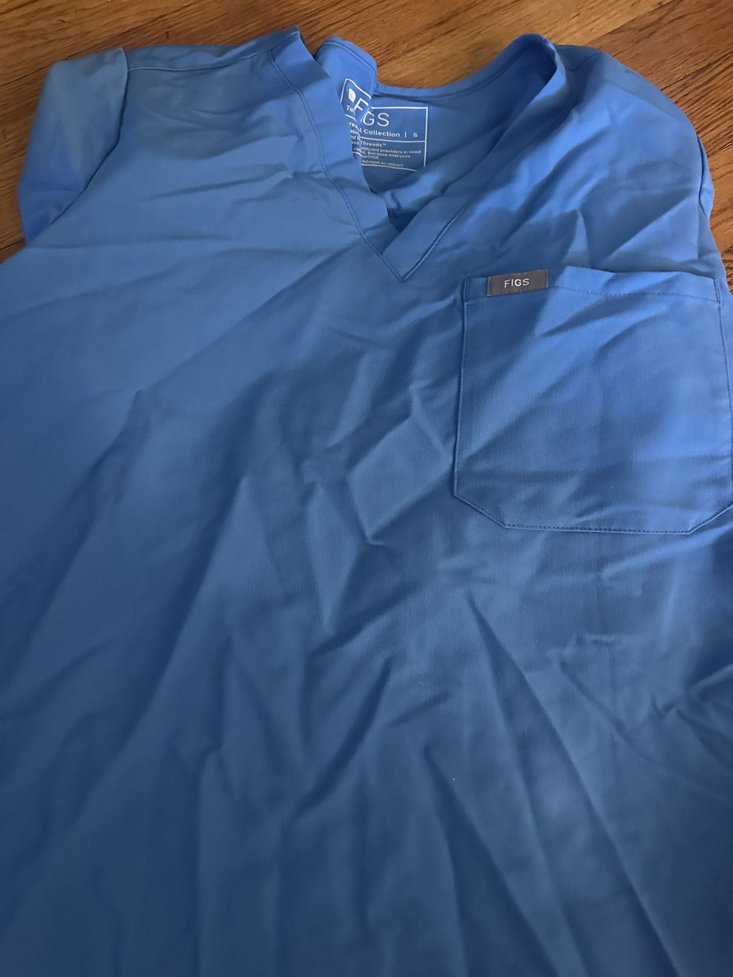 Women’s Scrub Top Blue Figs Brand Small