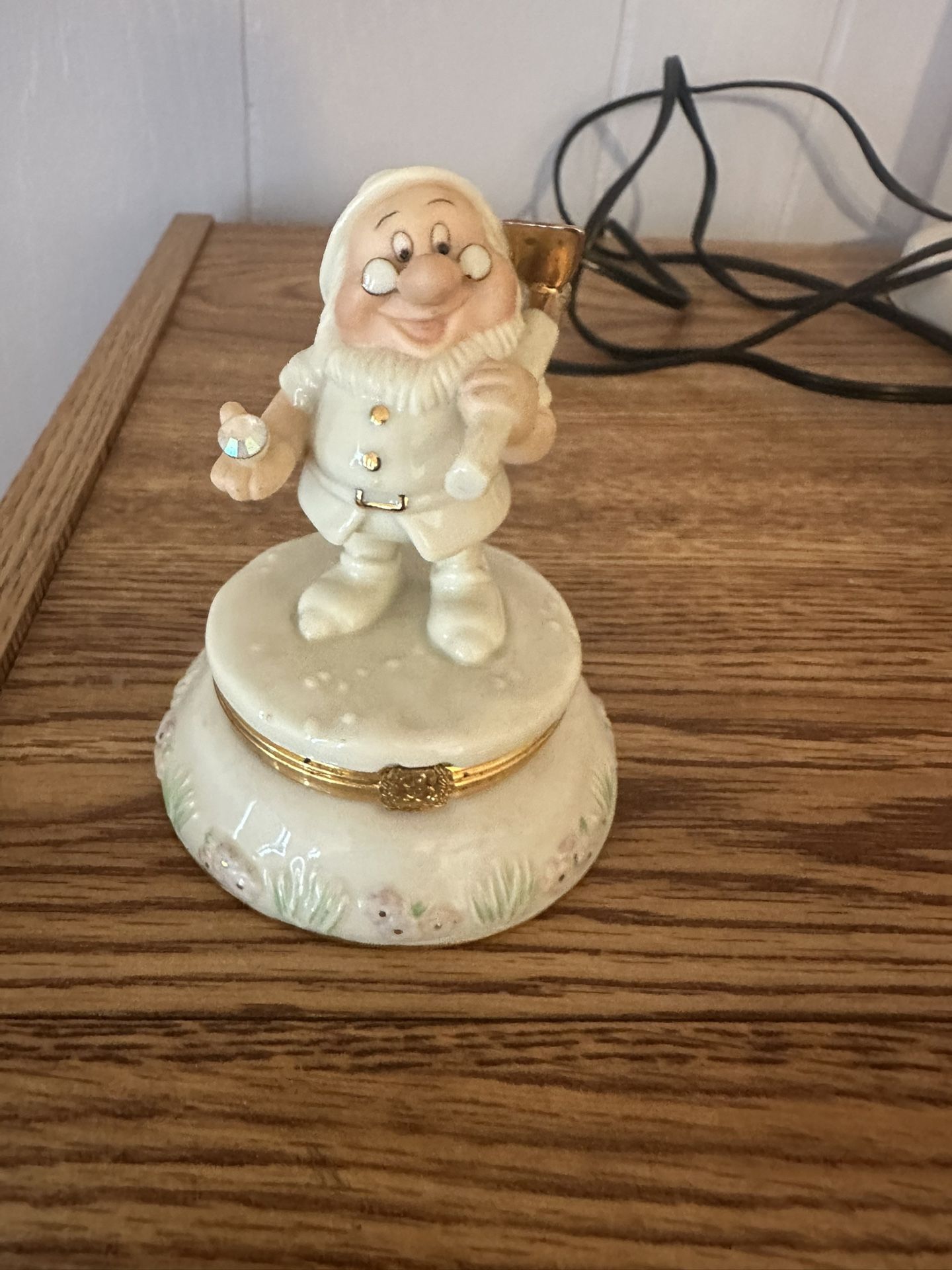 Lennox Snow White Treasure Box