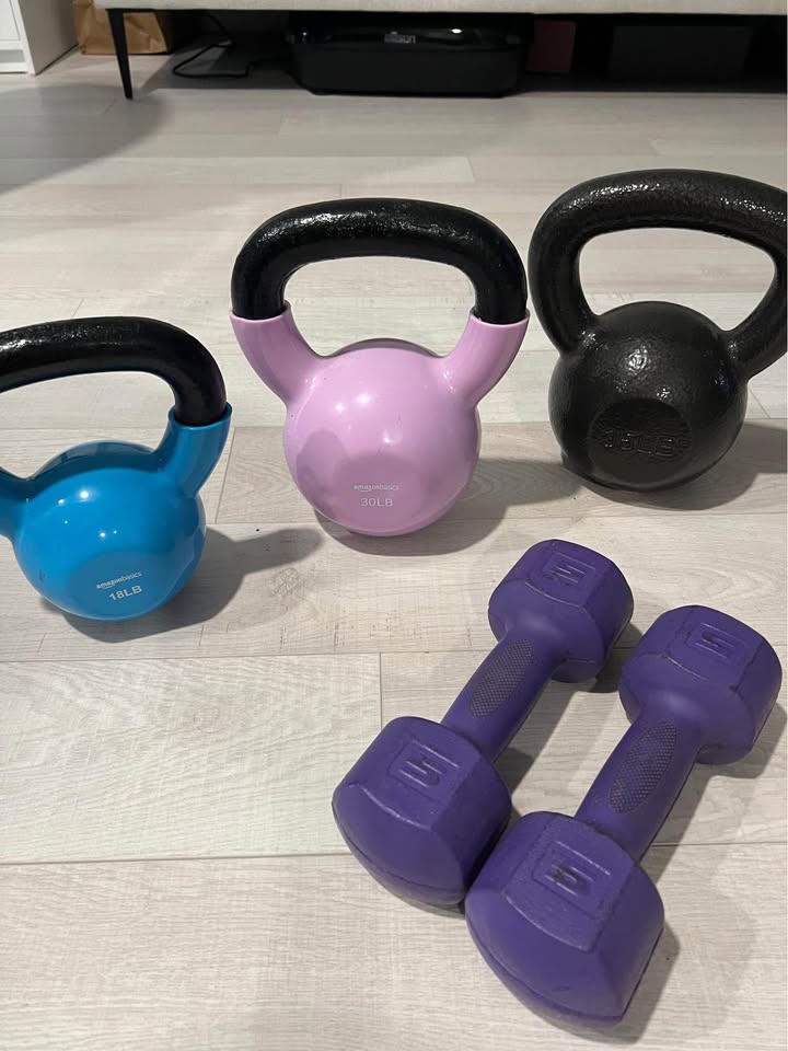 🏋️ Kettlebells + Dumbbells (Excellent Condition)