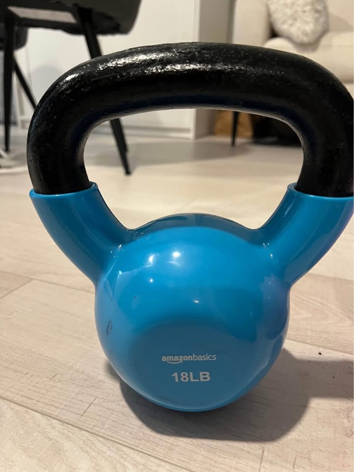 🏋️ Kettlebells + Dumbbells (Excellent Condition) - photo 2