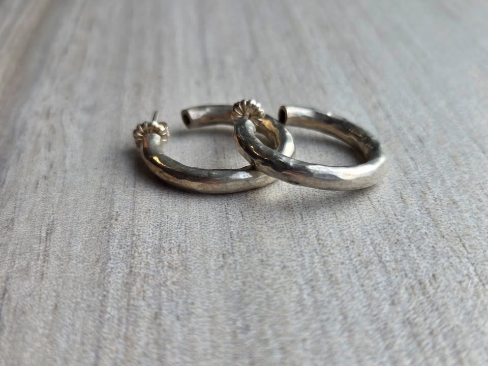 ✨ Sterling Silver Hammered Hoop Earrings ✨ - photo 2