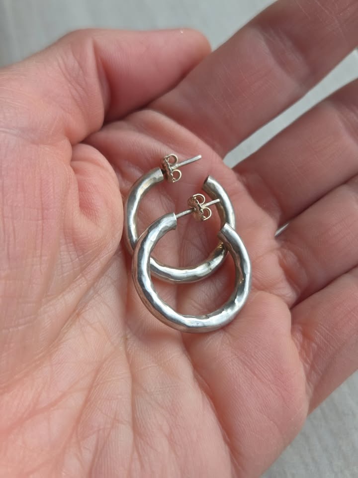 ✨ Sterling Silver Hammered Hoop Earrings ✨ - photo 4