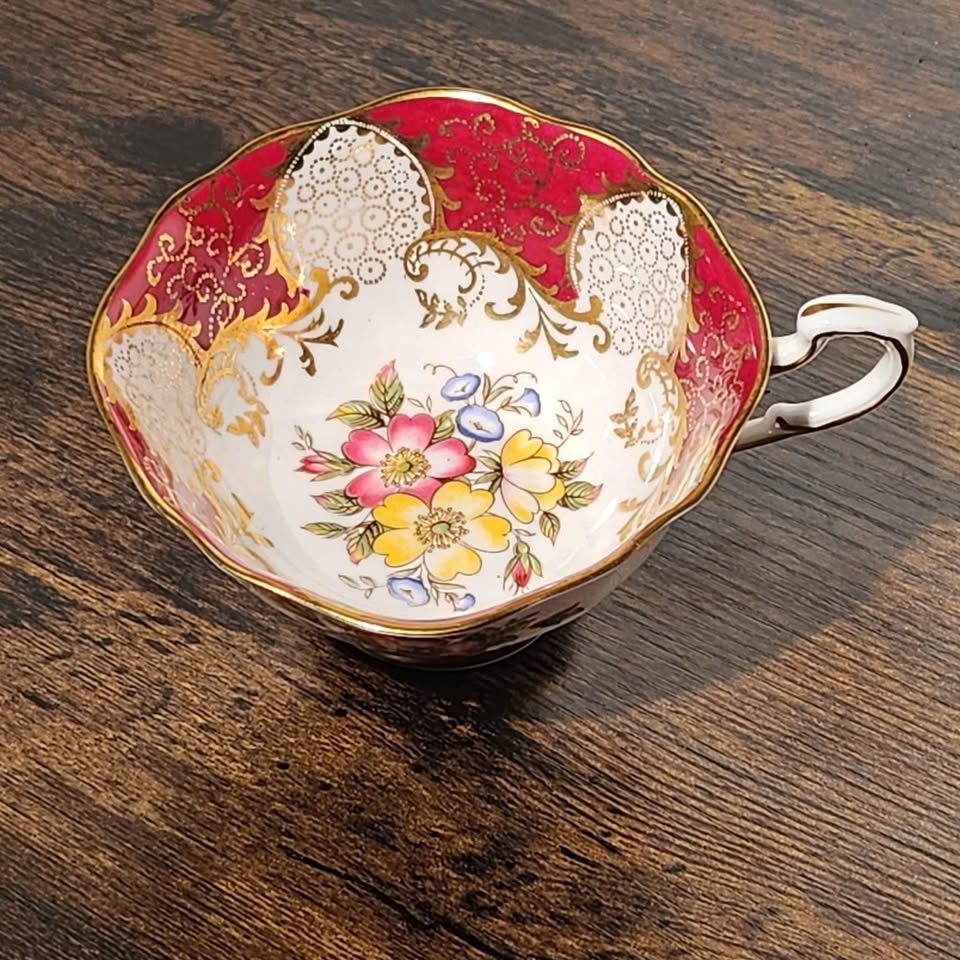Vintage Paragon Red & Gold Teacup by Royal Appointment