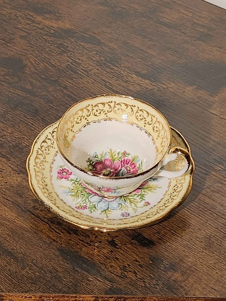 Vintage Tea Cups & Saucers - Ansley, Royal Albert, Paragon & Mor - photo 5