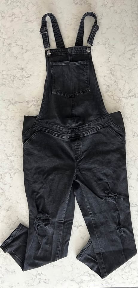 Old Navy Maternity Overalls - photo 4