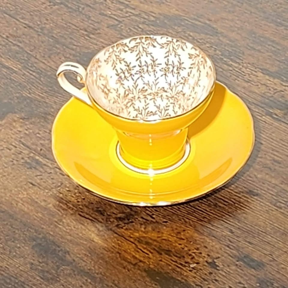 Vintage Aynsley Tea Cup & Saucer - Yellow w/ Gold Trim
