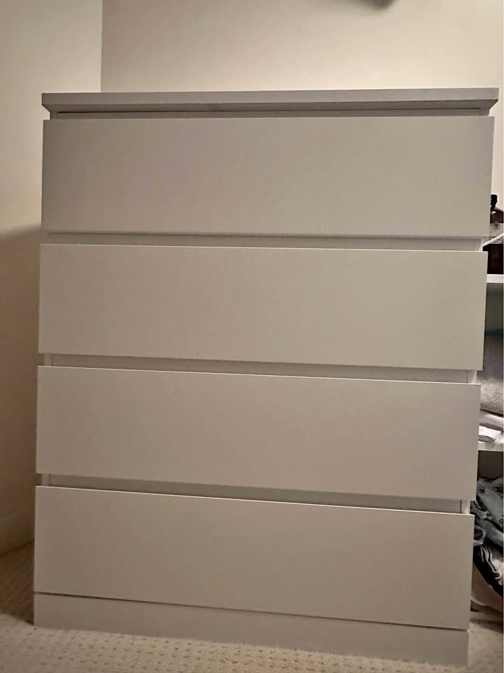IKEA MALM 4-Drawer Dresser (White) – Like New, Clean, Smooth Dra