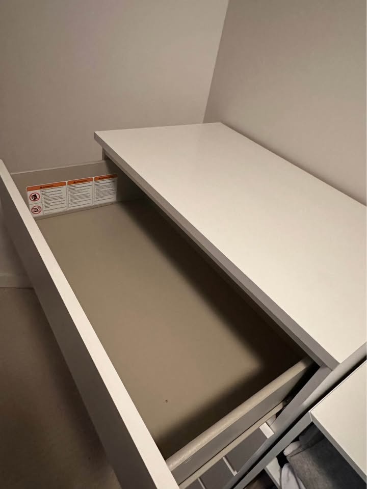 IKEA MALM 4-Drawer Dresser (White) – Like New, Clean, Smooth Dra - photo 3