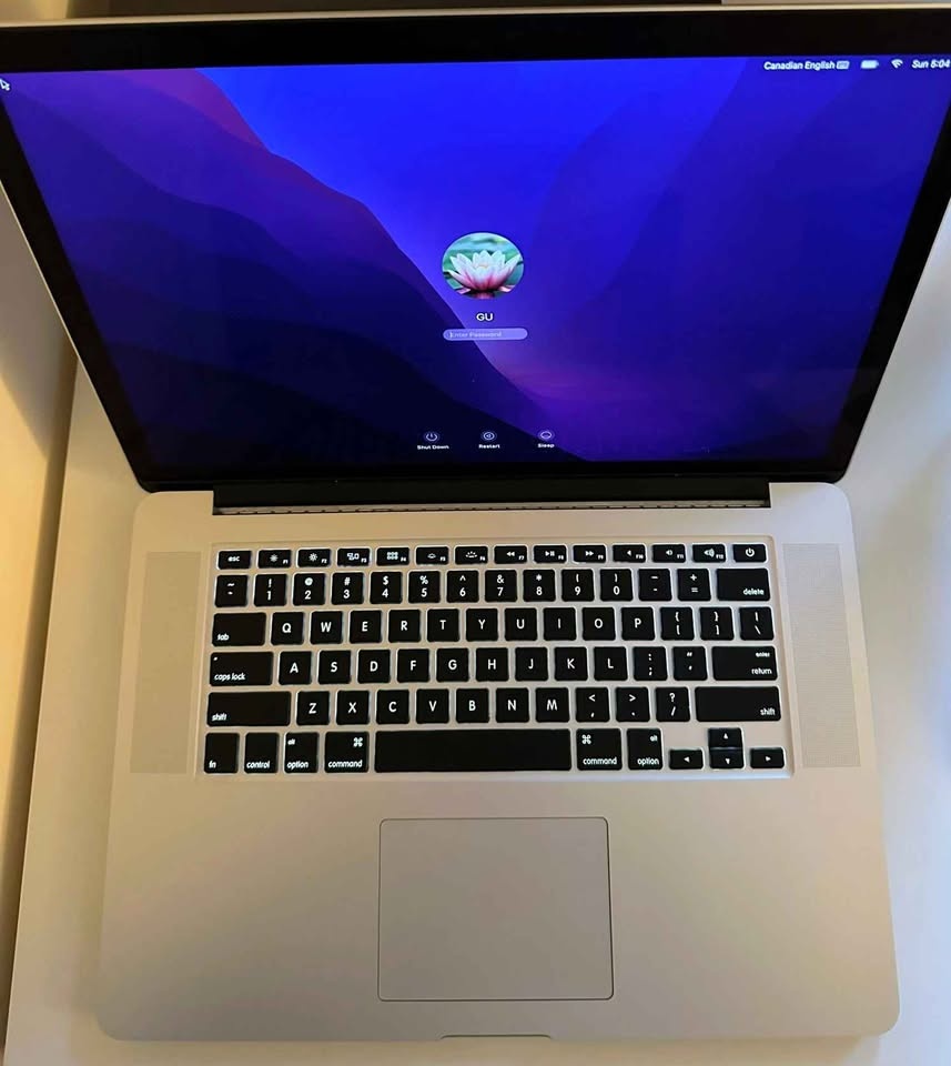 MacBook Pro Retina 15” (i7, 16GB RAM, 512GB SSD) - Excellent - photo 3