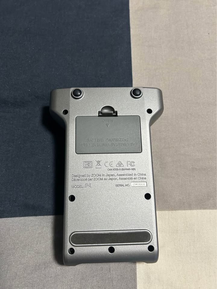 Zoom PodTrak P4 Podcast Recorder - photo 4